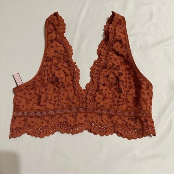 Victoria’s Secret plunge bralette - Picture 2 of 3